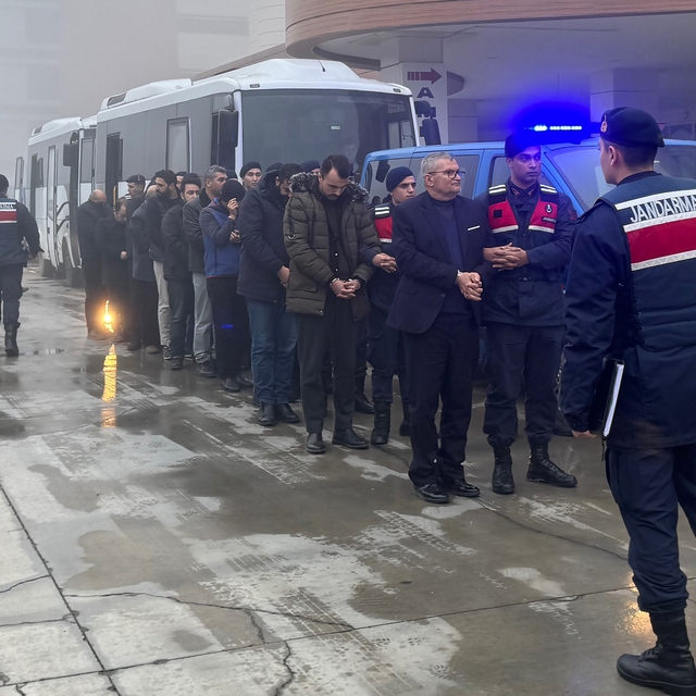 Manisa merkezli suç örgütü operasyonunda 11 şüpheli tutuklandı