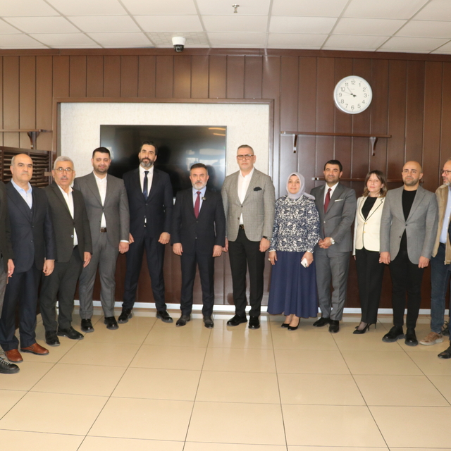 AK Parti Adana İl Başkanı Tamer Dağlı, gazetecilerle buluştu