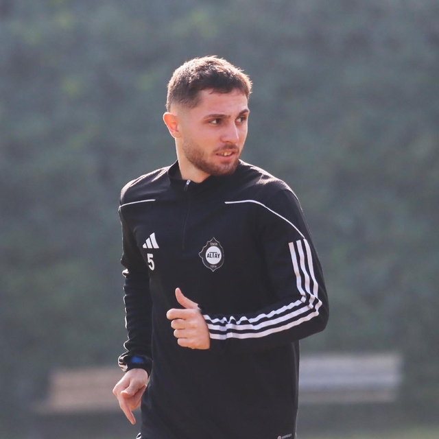 Altay'da 3 genç ilk kez oynadı