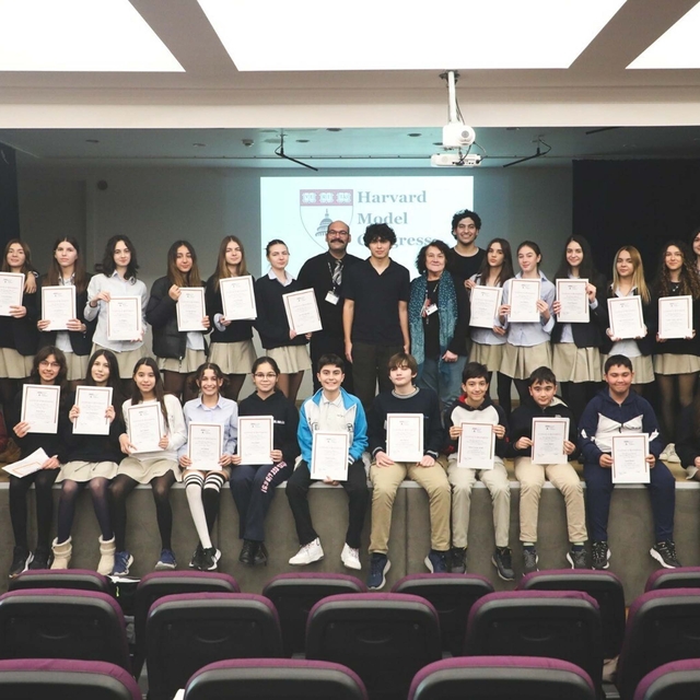 Harvard 'Genç Global Liderler Programı' İzmir'de düzenlendi