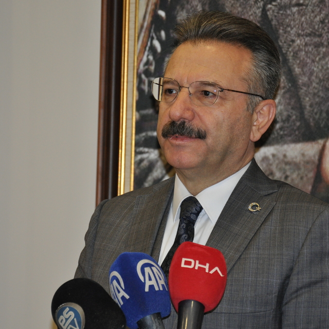 Eskişehir Valisi Aksoy'dan "Dünya Kanser Günü" açıklaması