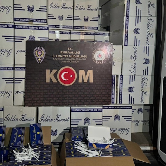 İzmir'de 7 milyon 320 bin kaçak makaron ele geçirildi