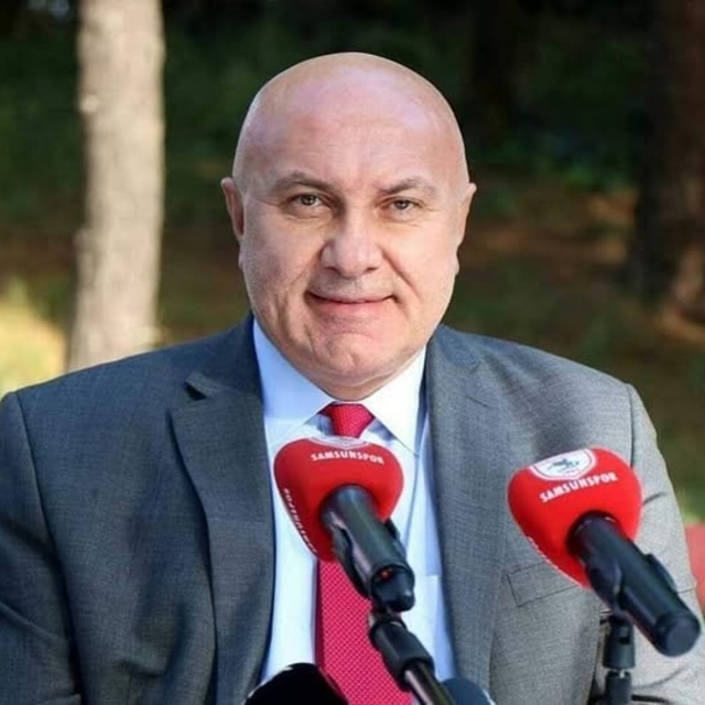 Yüksel Yıldırım: Yokluk içinde çöldeki vaha gibiyiz