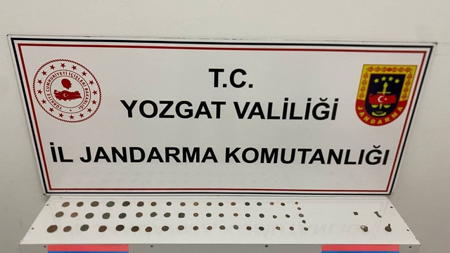 Yozgat'ta tarihi eser niteliği taşıyan 56 sikke ve 4 obje ele geçirildi