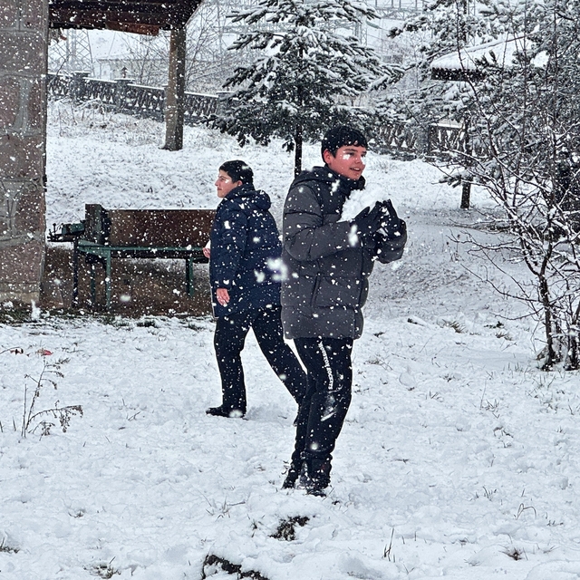 Samsun'un yüksek kesimlerinde kar etkili oldu