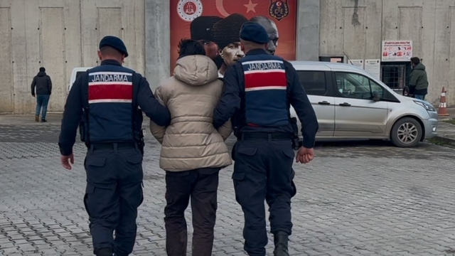 GÜNCELLEME - Sakarya'da annesini öldürdüğü öne sürülen zanlı tutuklandı