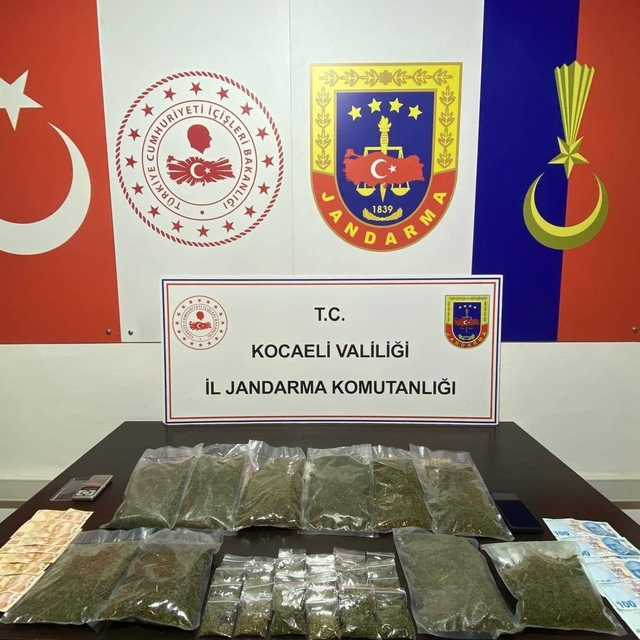 Kocaeli'de 4 kilogram sentetik uyuşturucu ele geçirildi