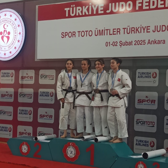 Çubuklu judocular Türkiye Judo Şampiyonası'nda madalya kazandı
