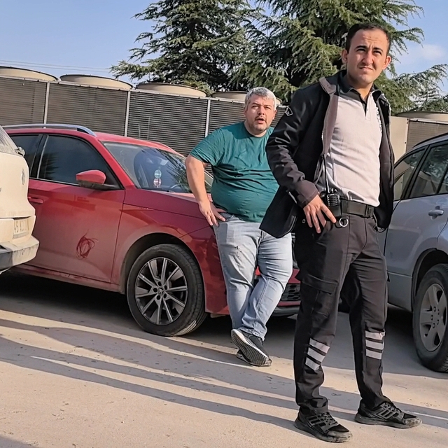 Hastane otoparkında yumruklaştığı meslektaşının burnunu kıran doktor tutukl...