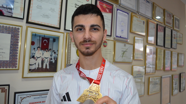 Milli karateci Eray Şamdan başarıya doymuyor