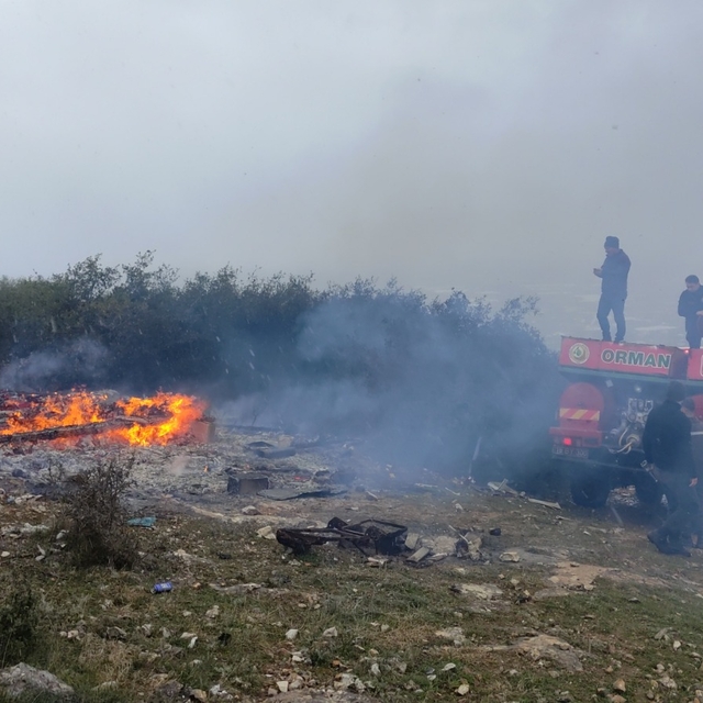 Bursa'da barakada çıkan yangın söndürüldü