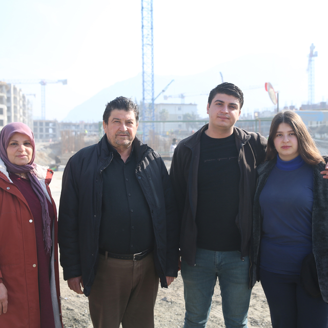 6 ŞUBAT DEPREMLERİNİN İKİNCİ YILI - Enkazdan su borusundan kayarak kurtulan...