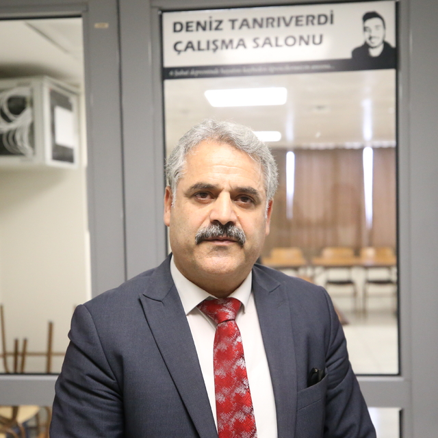 Malatya'da depremde hayatını kaybeden öğrencilerin isimi yurtlarında yaşatı...