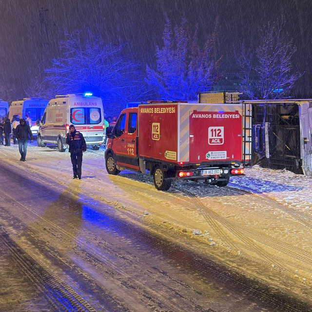 Nevşehir'de yolcu otobüsünün devrilmesi sonucu 5 kişi yaralandı
