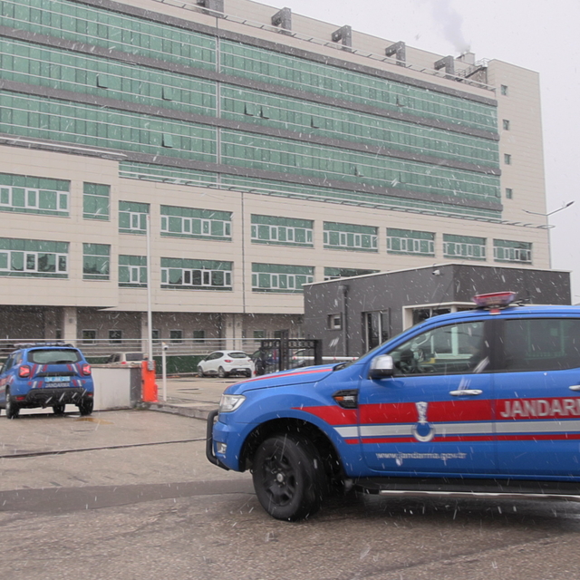 Kartalkaya'da 78 kişinin öldüğü otelin sahibinin eşine yurt dışı çıkış yasa...