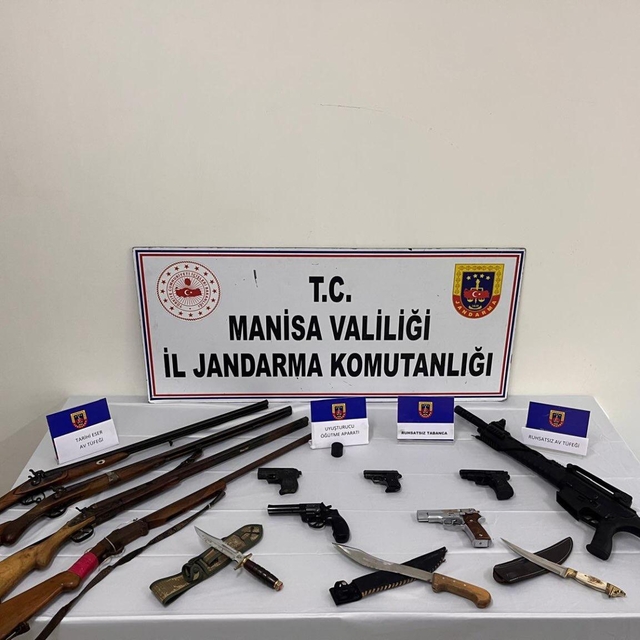 Akhisar'da silah kaçakçılığı operasyonu düzenlendi