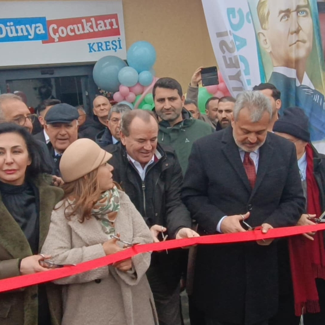 Samandağ'da bağışlarla yaptırılan çocuk kreş ve gündüz bakımevi açıldı