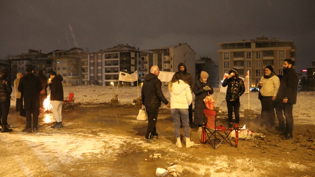 Malatya'da 6 Şubat 2023'teki depremlerde yaşamını yitirenler anıldı