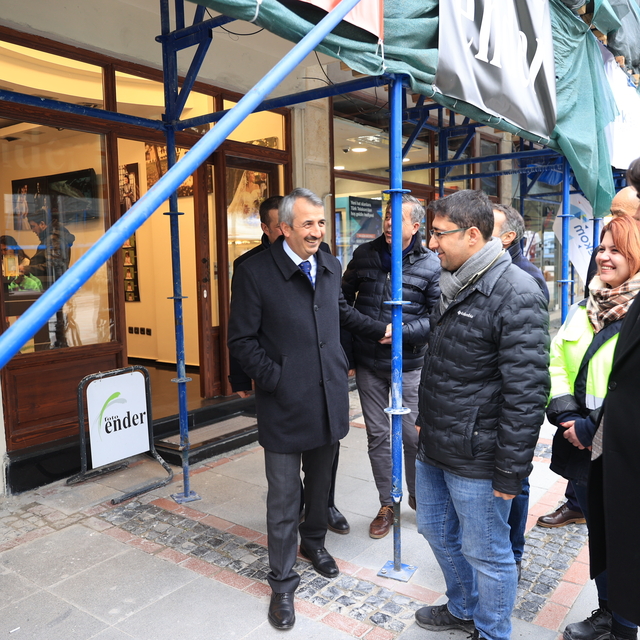 Edirne'nin merkez caddesindeki "sokak sağlıklaştırma" çalışmaları devam edi...
