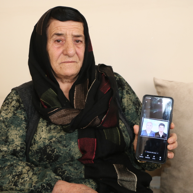 Hatay'a otomobil almak için gidip depremde ölen oğlu ve torununun acısı tap...