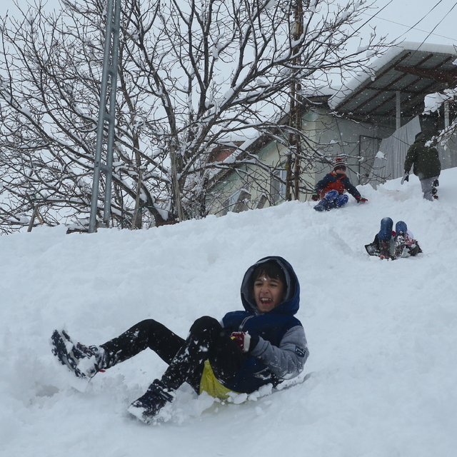 Van, Hakkari, Muş ve Bitlis'te 398 yerleşim yerine ulaşım sağlanamıyor