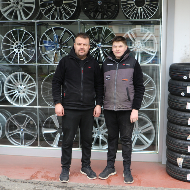 Kardeşi ve oğlu ile birlikte MESEM'de hem lise hem ustalık belgesi alacak