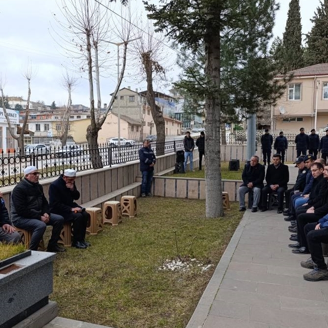 Tosya'da şehit Ufuk Deniz kabri başında anıldı