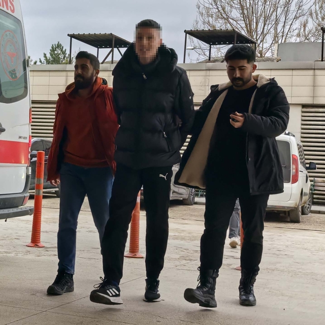 Alıkoyduğu kişi için fidye isteyen şüpheli, itiraz üzerine yeniden gözaltın...