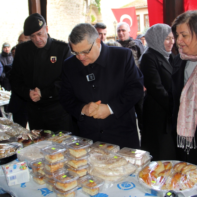 Samsun ve Sinop'ta müftülükler depremzedeler yararına kermes düzenledi