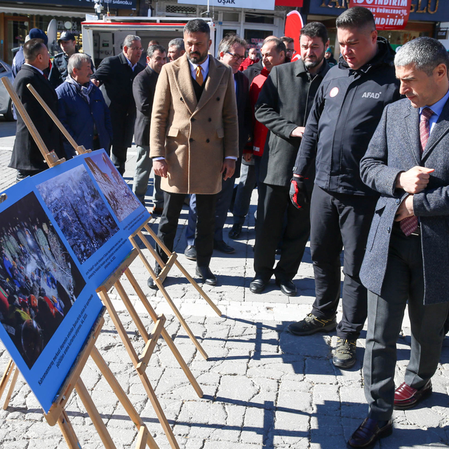 Uşak'ta 6 Şubat'taki depremlerde hayatını kaybedenler anıldı