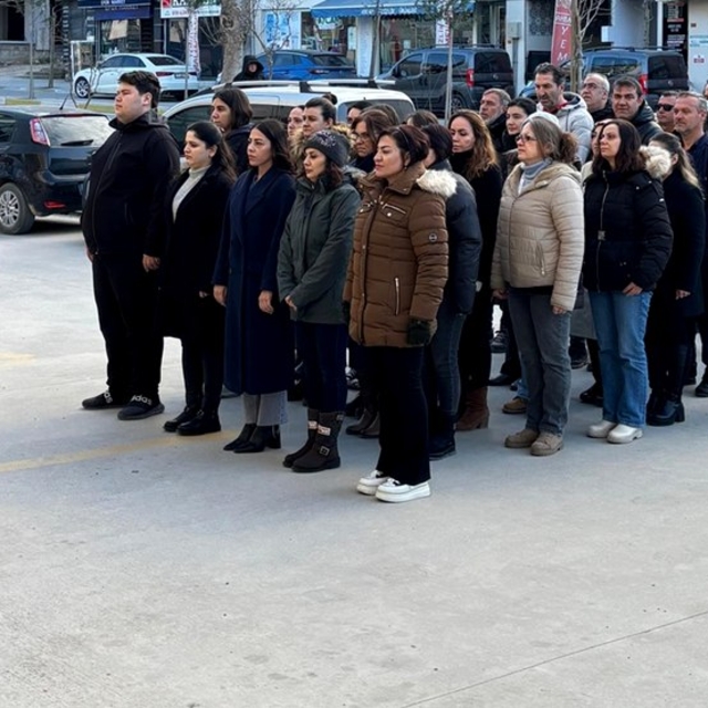 Gelibolu'da 6 Şubat depremlerinde hayatını kaybedenlen için fidan dikildi