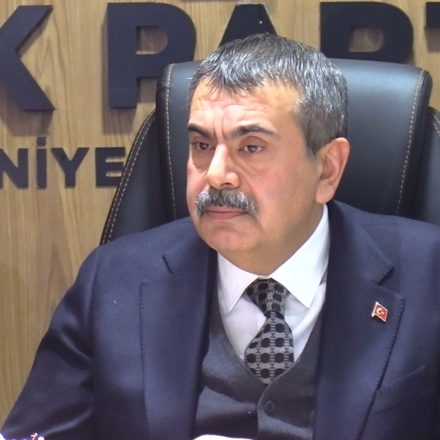 Bakan Tekin: Felaket günlerinde bir arada bulunma şuurunu çocuklarımıza ver...