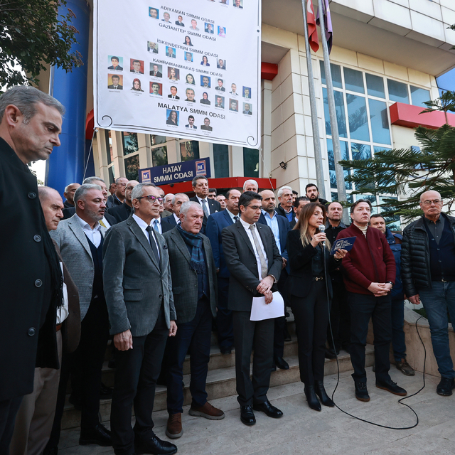 Muhasebeci ve mali müşavirler, depremde kaybettiği meslektaşlarını Hatay'da...