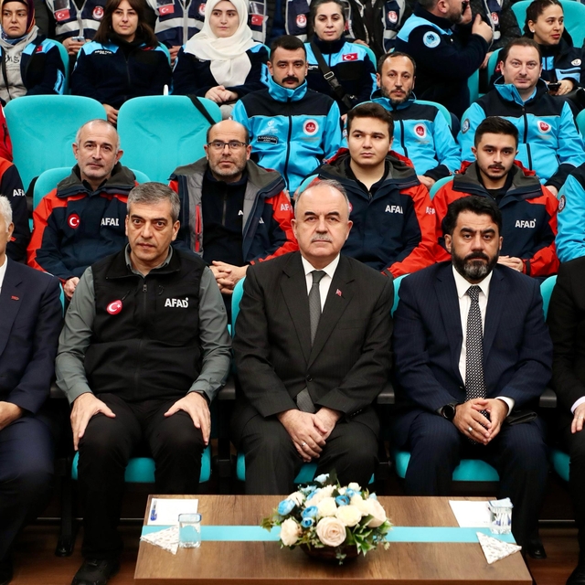 Ordu'da AFAD'ın akredite ettiği arama kurtarma ekiplerine armaları takıldı