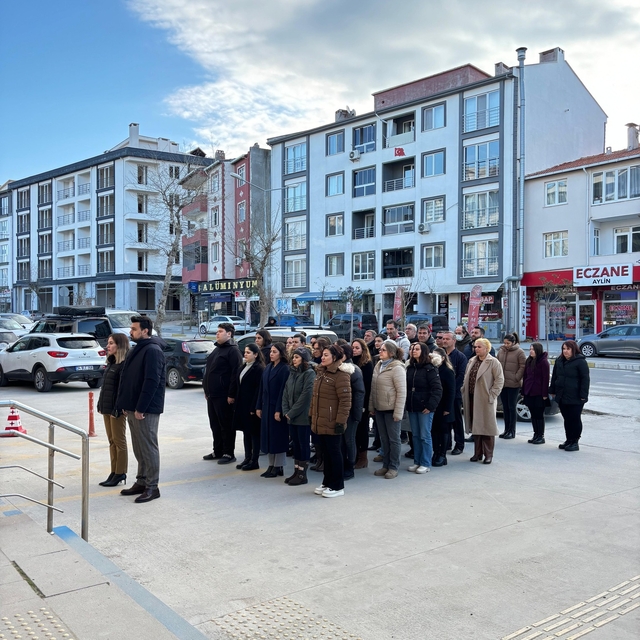 Gelibolu'da depremde hayatını kaybedenler anıldı