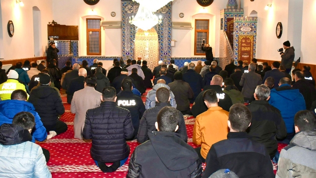 Bilecik'te 6 Şubat depremlerinde hayatını kaybedenler için mevlit okutuldu