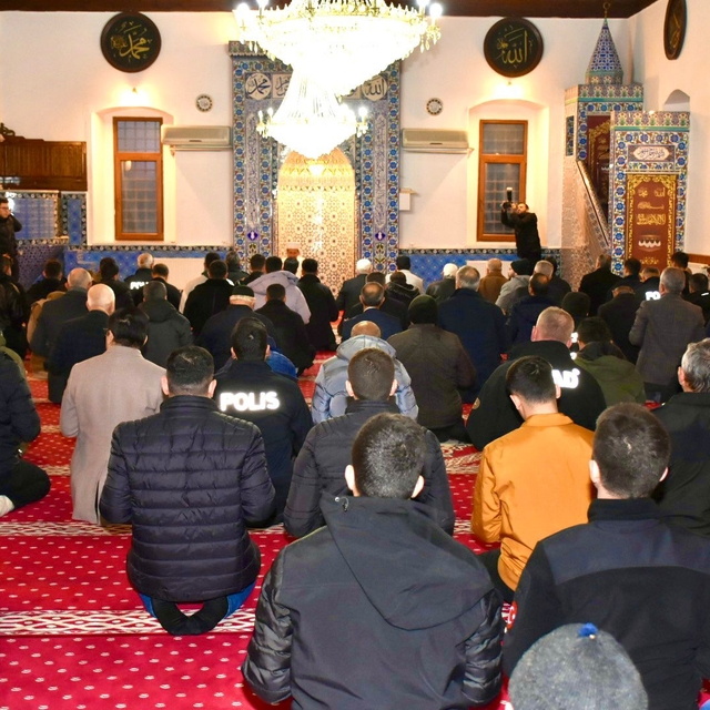 Bilecik'te 6 Şubat depremlerinde hayatını kaybedenler için mevlit okutuldu