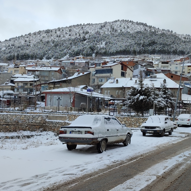 Çelikhan'da 6 yerleşim yerine kar nedeniyle ulaşım sağlanamıyor