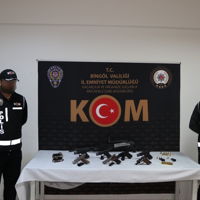 Bingöl'de silah kaçakçılığı ve ticareti operasyonunda 4 şüpheli tutuklandı