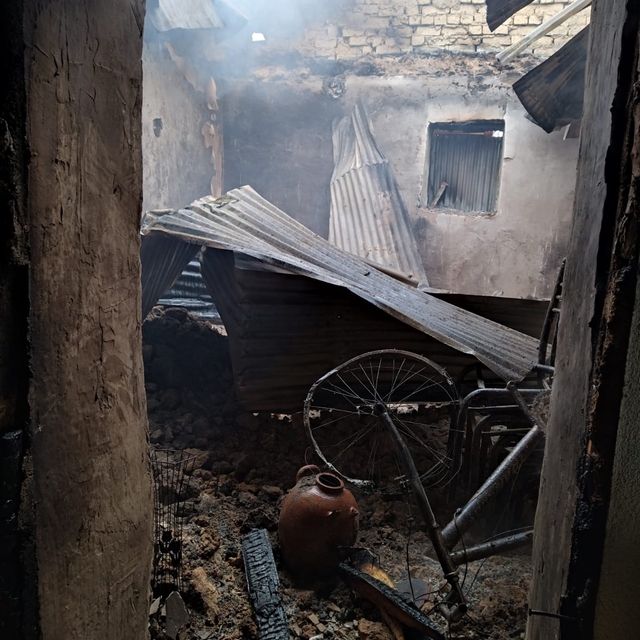 Keban'da köy evinde çıkan yangın söndürüldü