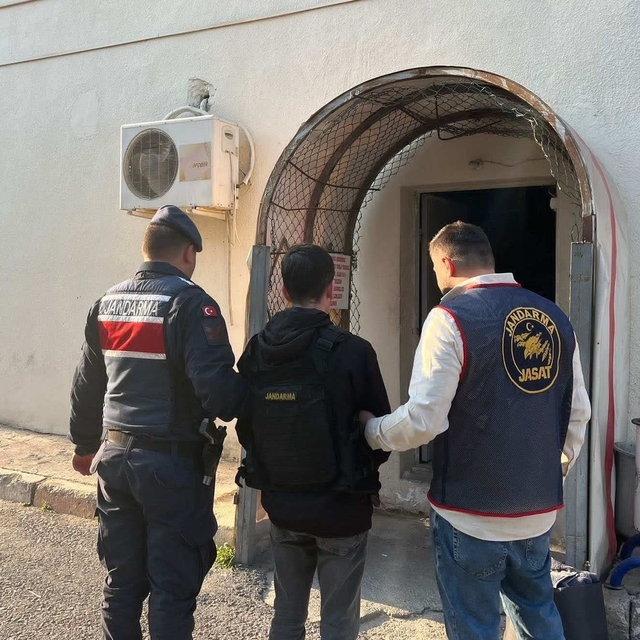 Mersin'de 1 kişinin öldüğü silahlı kavgayla ilgili bir zanlı daha tutukland...