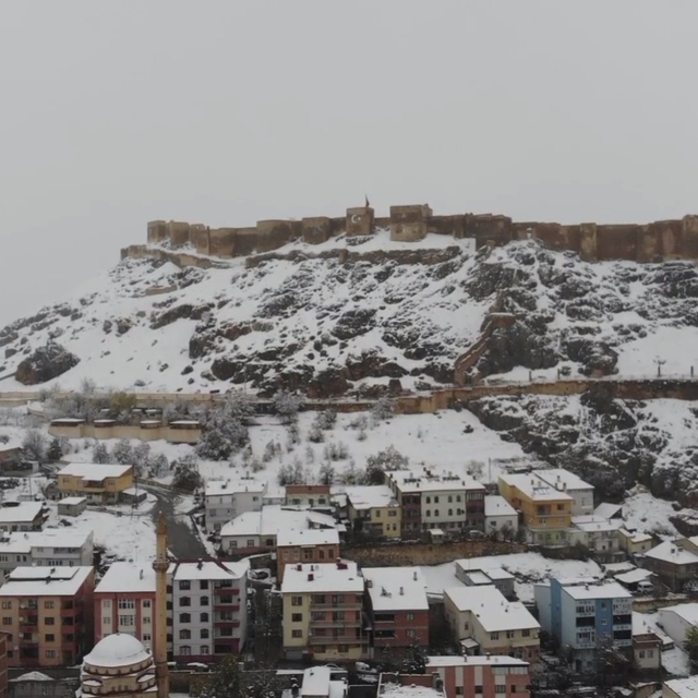 Bayburt'ta termometreler eksi 16 dereceyi gösterdi