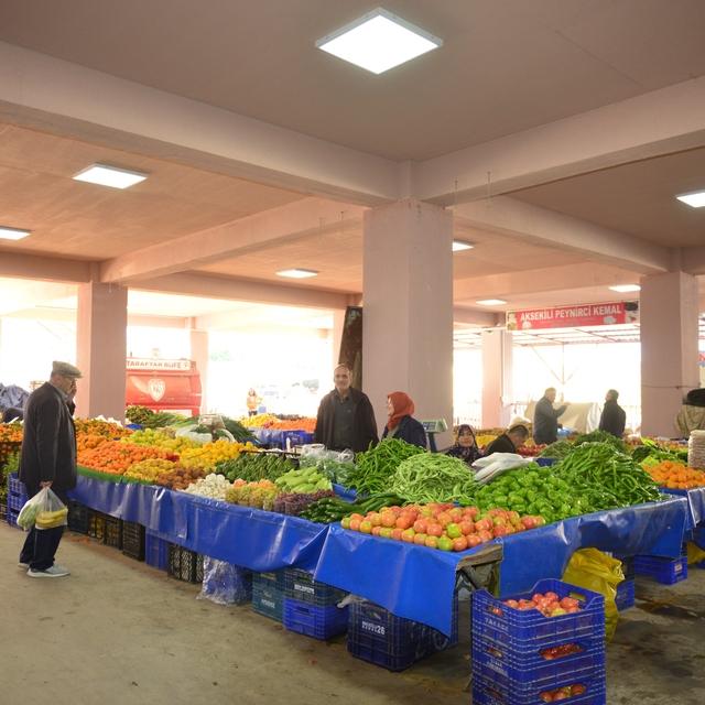 Kumluca'da pazar yeri için kura çekimi yapıldı