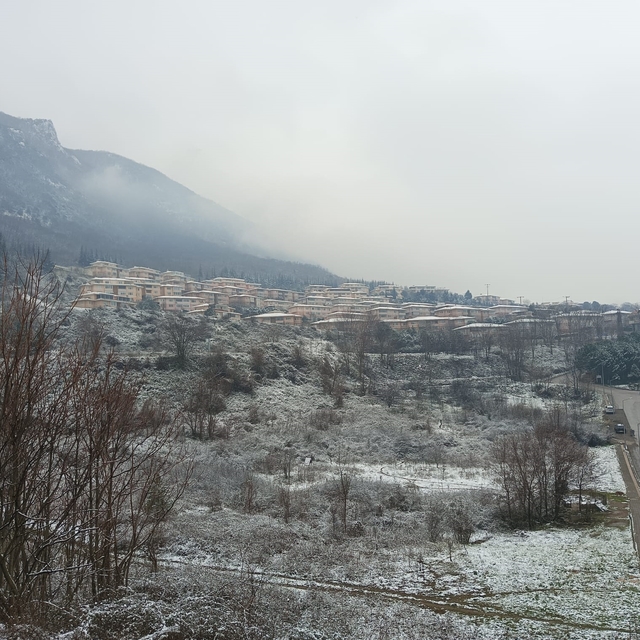 Bursa'da kar yağışı; 1 ilçede okullar tatil edildi, 3 ilçede taşımalı eğiti...