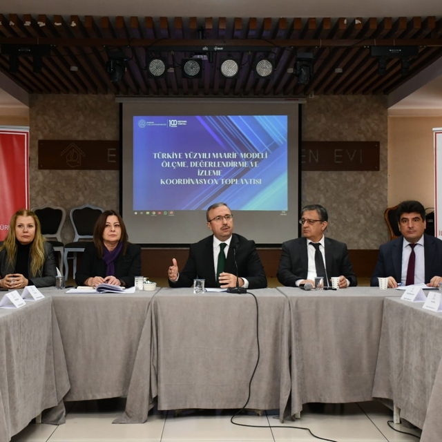 Eskişehir'de Türkiye Yüzyılı Maarif Modeli Toplantısı yapıldı