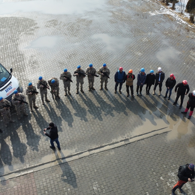 Iğdır'da AFAD, UMKE, jandarma ve dağcılar arama-kurtarma tatbikatı yaptı