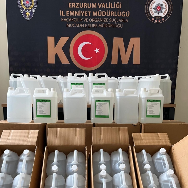 Erzurum'da 350 litre kaçak etil alkol ele geçirildi