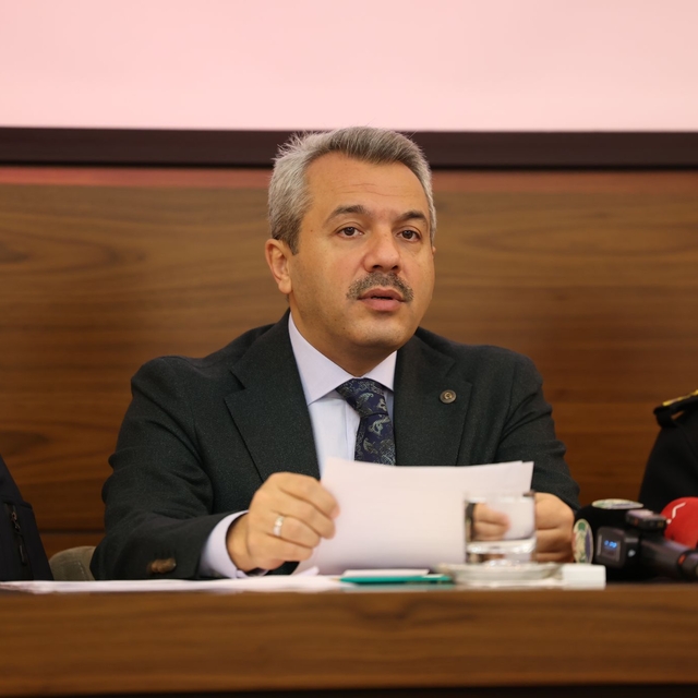 Rize Valisi Baydaş: Ruhsatsız yapıları sistemden çıkarmamız lazım