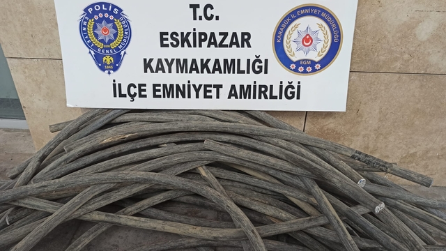 Karabük'te kablo hırsızlığı yapan 4 zanlı tutuklandı