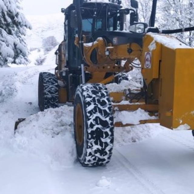 Elazığ'da 54 köy yolu ulaşıma kapandı